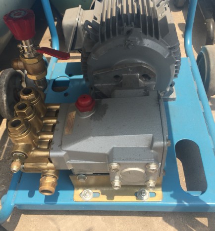 MÁY RỬA XE NHẬT ÁP CAO 3