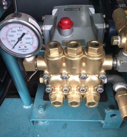 MÁY RỬA XE NHẬT ÁP CAO 6