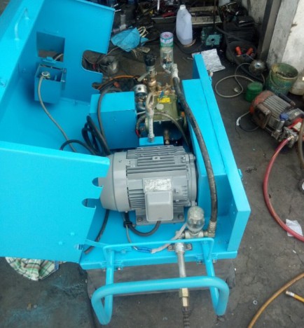 MÁY RỬA XE NHẬT ÁP CAO 7